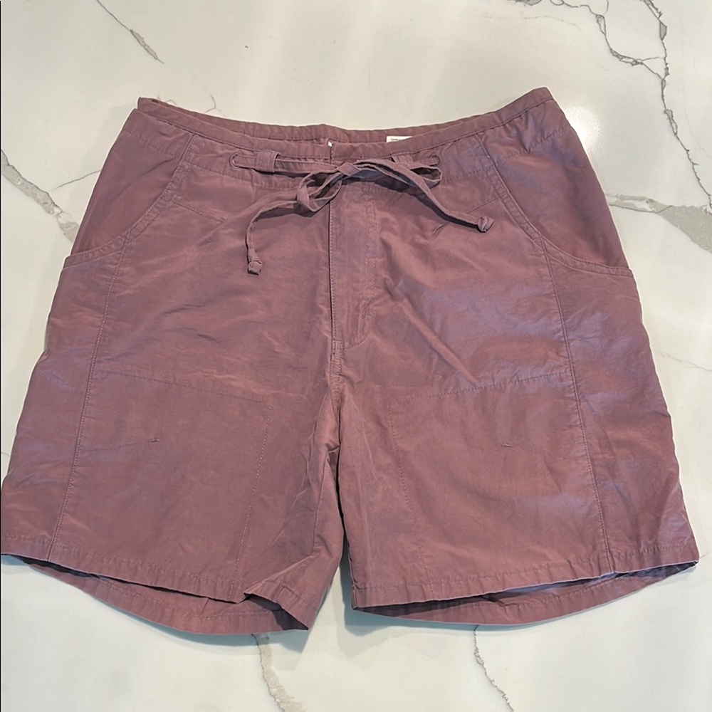 Columbia Women’s Mauve Purple hiking shorts, Quick-Dry, Lightweight